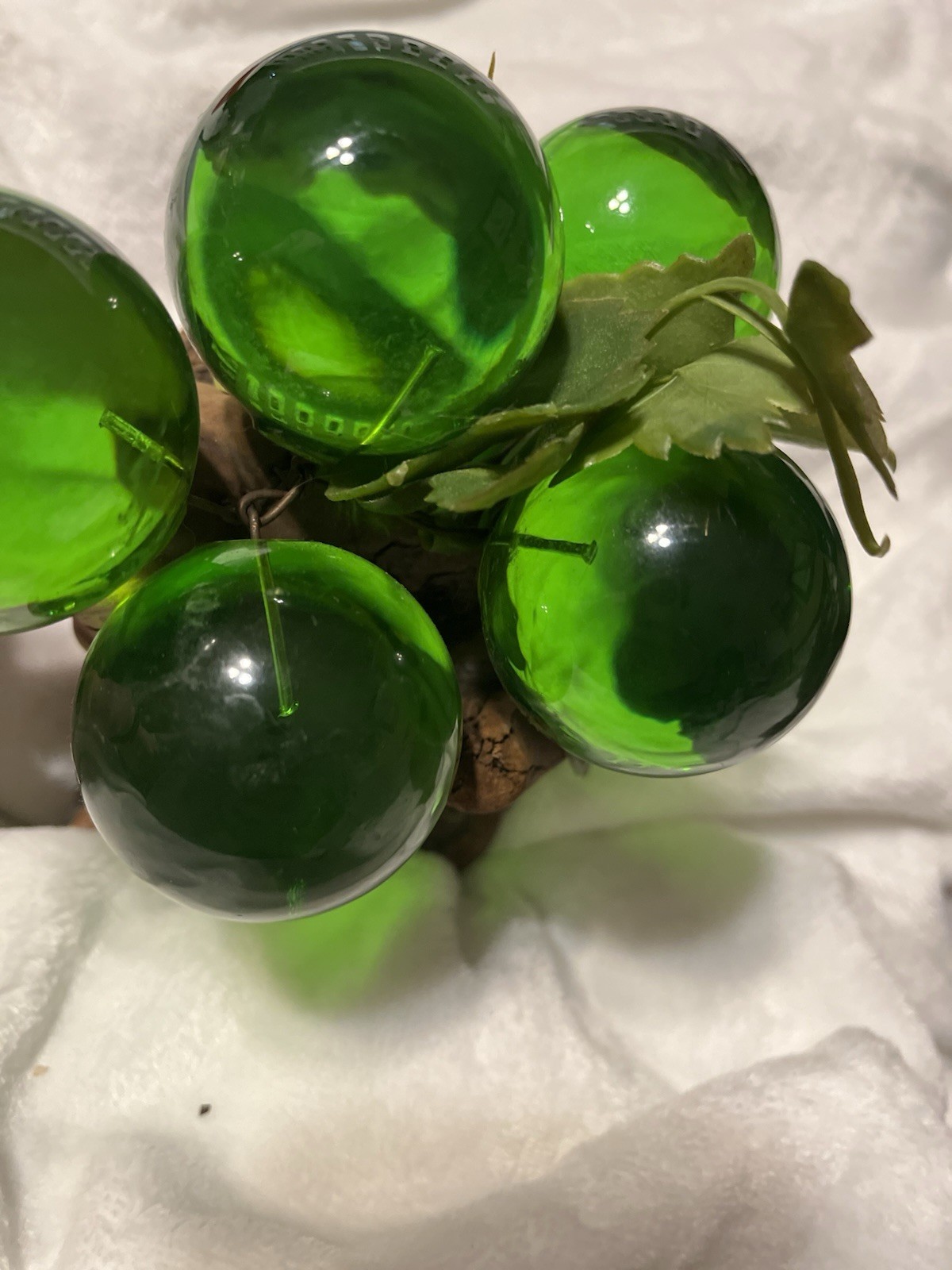 Vintage Lucite Plastic Large Green Grapes Cluster 5 Grapes On Driftwood