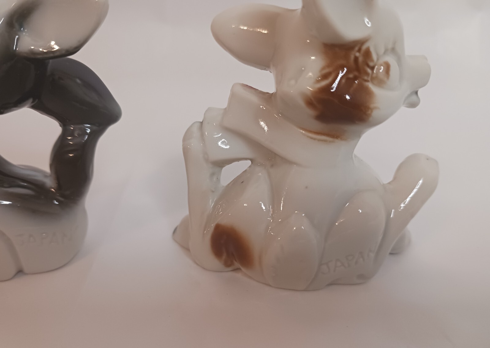 Rare Vtg Pink Ear Fawns Deers Porcelain Figurines Japan 1 Deer W/ Scarf HTF EUC