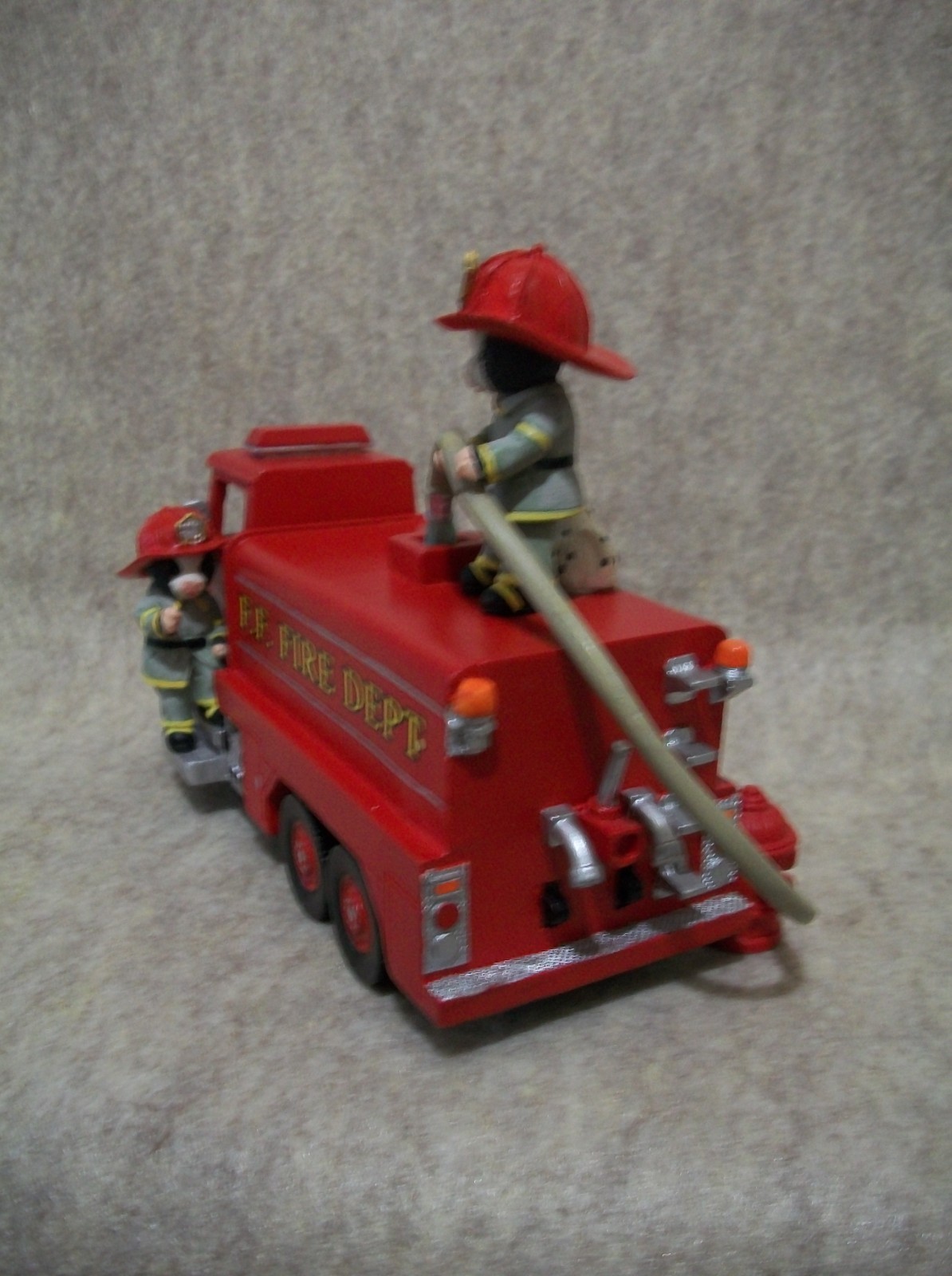 Tanker Teamwork – Call of Duty Fire Truck – Mary Moo Moo Cow Figurine