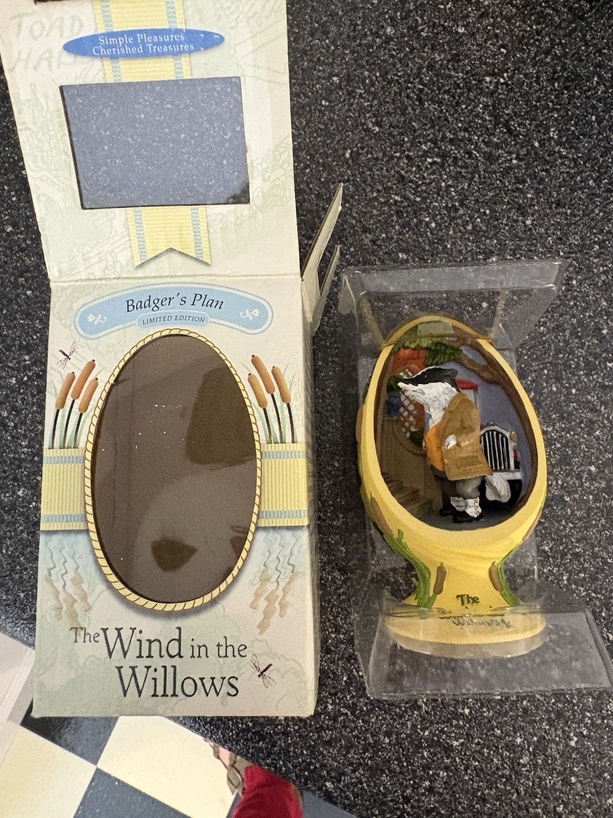 Vintage Wind In The Willows Badgers Plan Yellow Egg CVS 2002 Figure