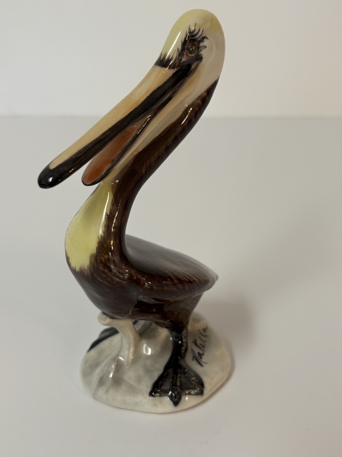 Signed Porcelain Pelican Figurine – 1990s Coastal Bird Collectible 5″ Tall
