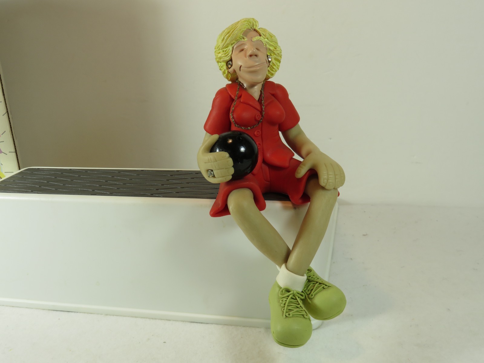 Shelf Sitters Bowler Female Family Friends Collection 7 inch Diana Manning