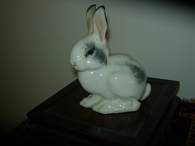 Eschenbach – Professor T Karner Porcelain Rabbit K 30d 5.75” Tall x4.5” long