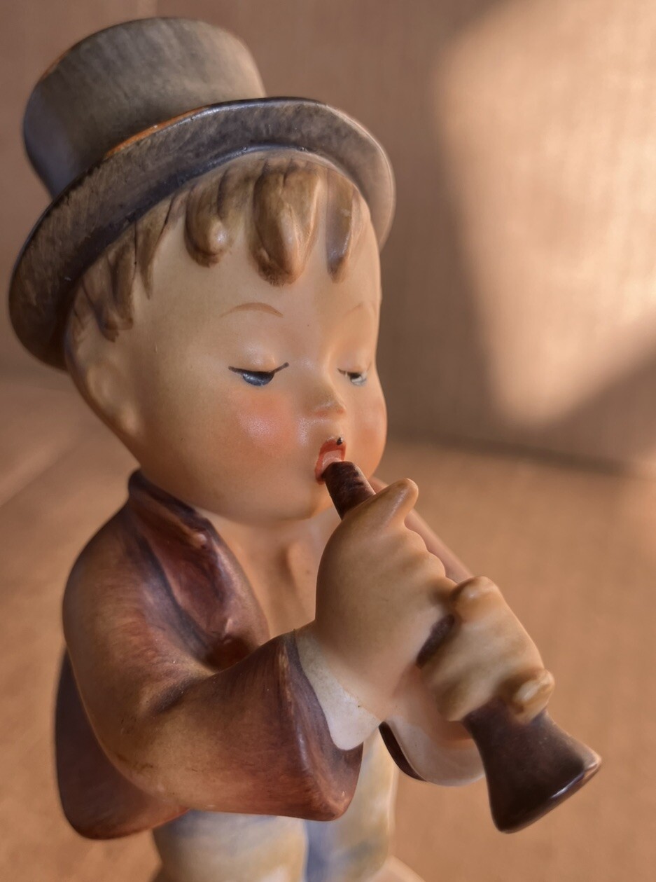 Hummel Boy with Flute, Seranade. 5” tall. West Germany. Bee in V.