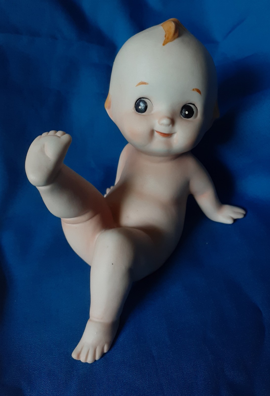 VTG BRINN’S KEWPIE BISQUE 3.5 IN TALL FIGURINE T-2011