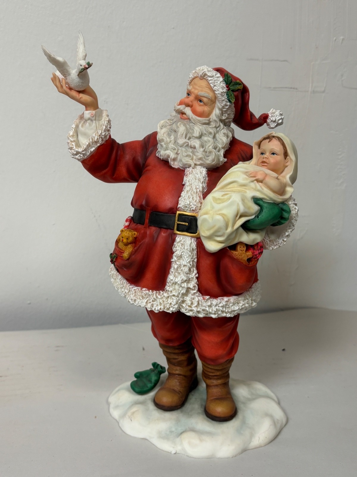 Home Interiors “Believe in Miracles Santa Claus” Figurine W/Box