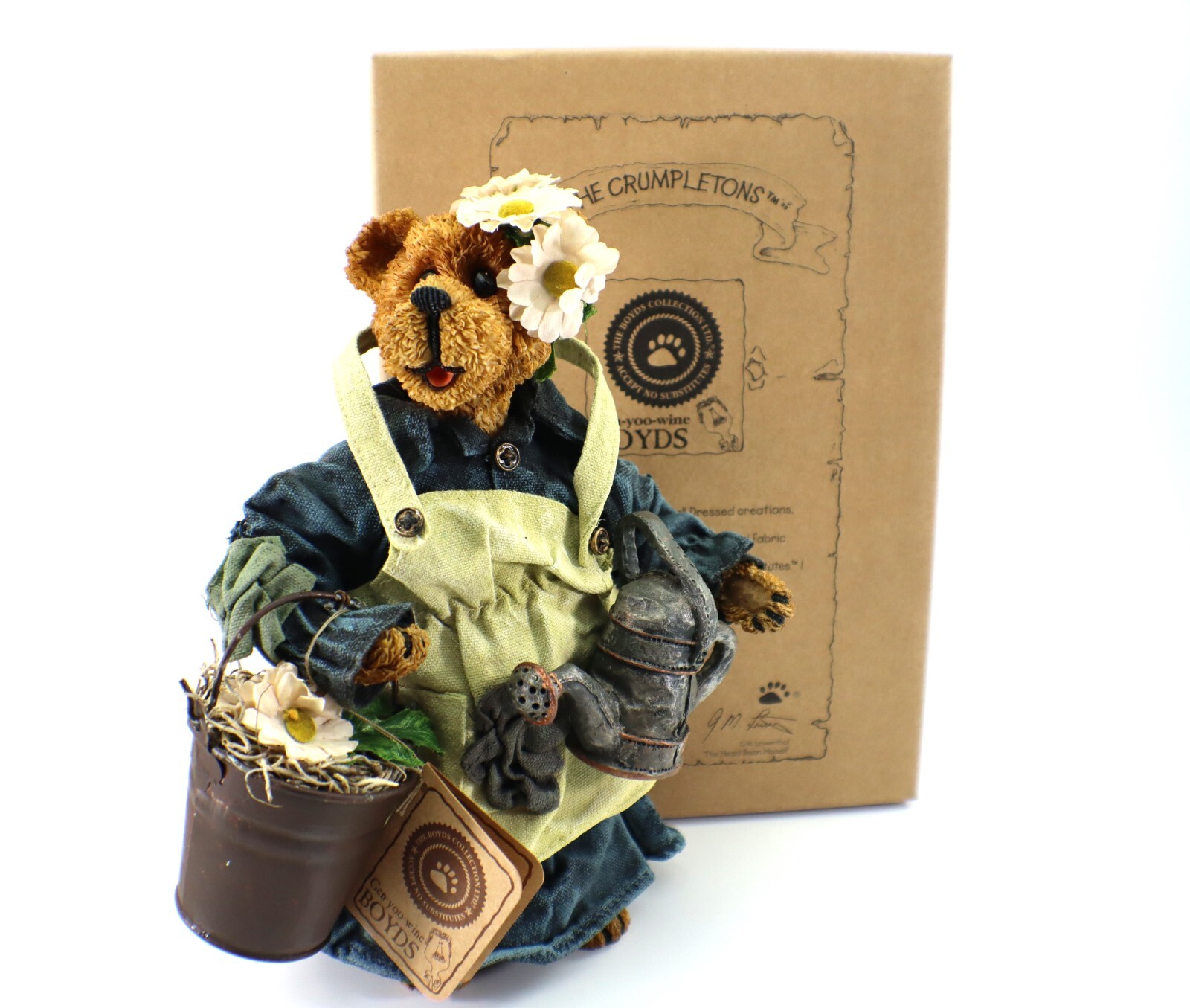 Boyds Collection DAISY CRUMPLETON 93214V Bear Figurine 8 ¼” Resin/Fabric in Box