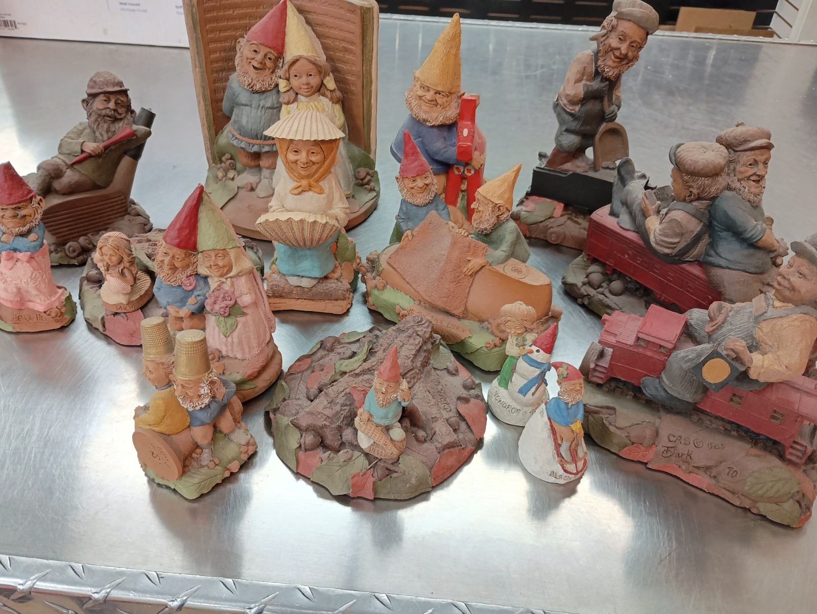 FREE SHIP Lot of 16 Tom Clark Gnomes Cairn Studio Figurines Vintage 80s 90s