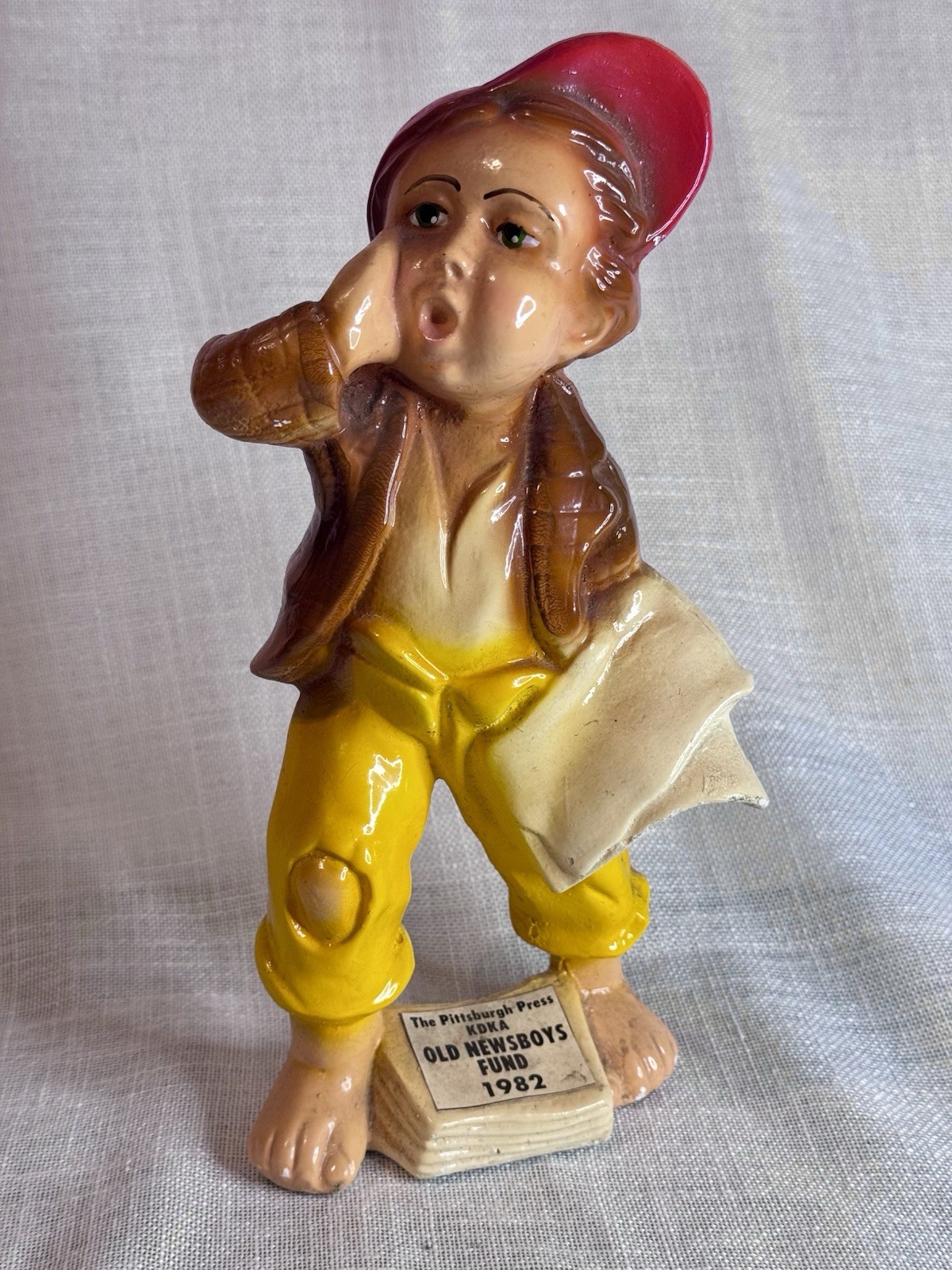 Collectible Pittsburgh Press KDKA 1982 Old Newsboys Fund Figurine