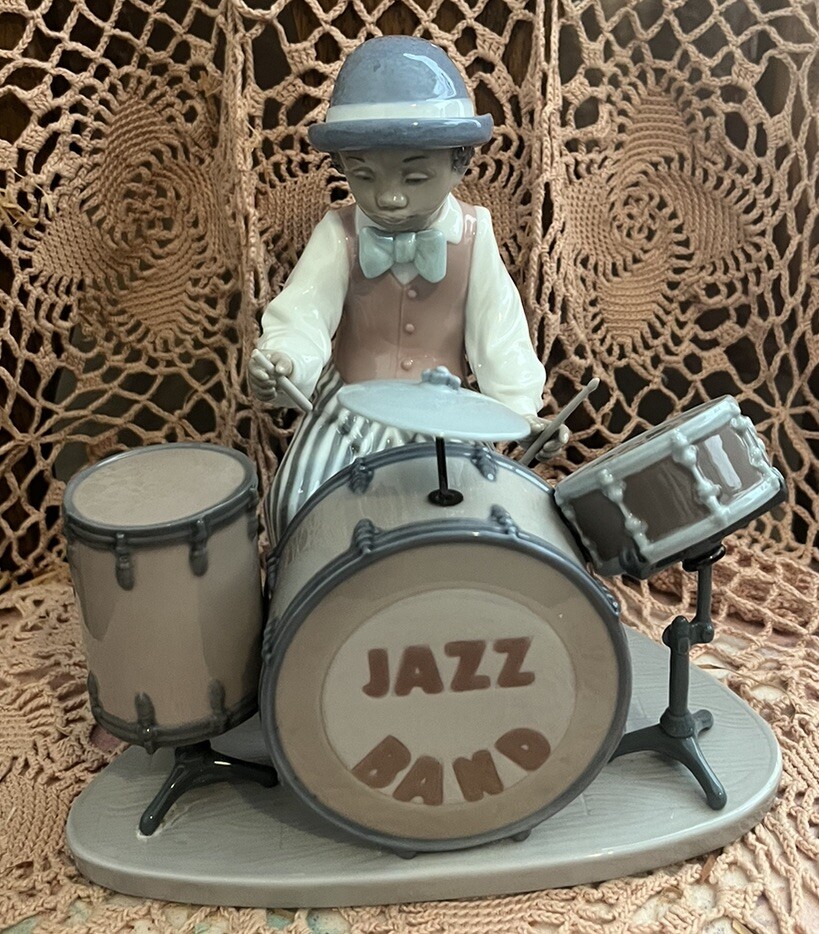Lladro 5929 Jazz Drums Black Legacy Retired! One broken Drumstick! No Box!