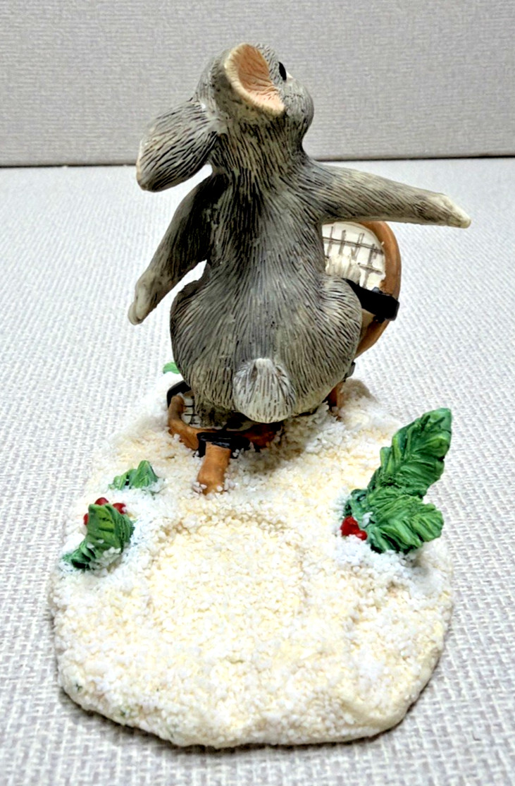 Charming Tails “Binkey Snow Shoeing” – Item 87/580 – Silvestri