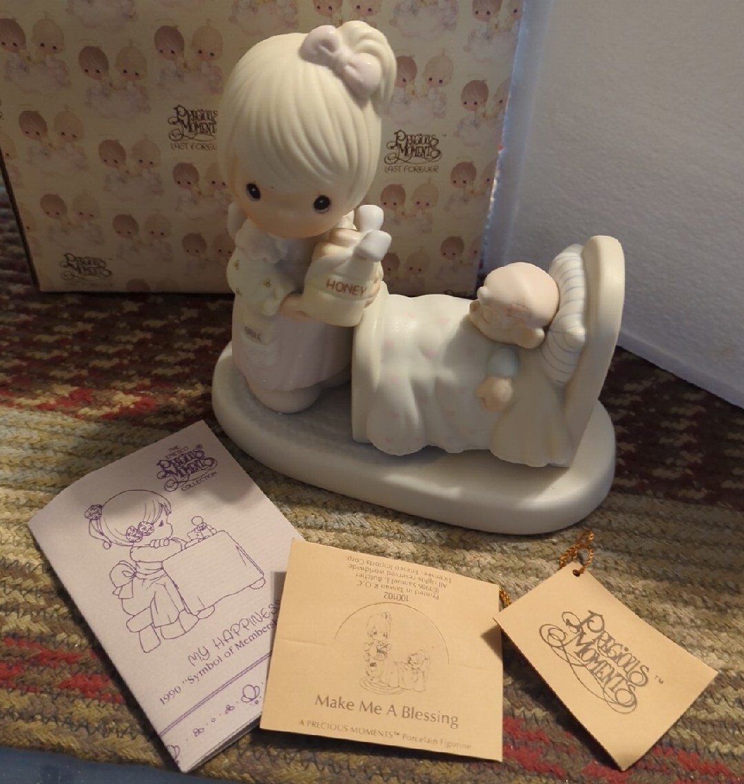 1986 PRECIOUS MOMENTS #100102 MAKE ME A BLESSING GIRL Figurine