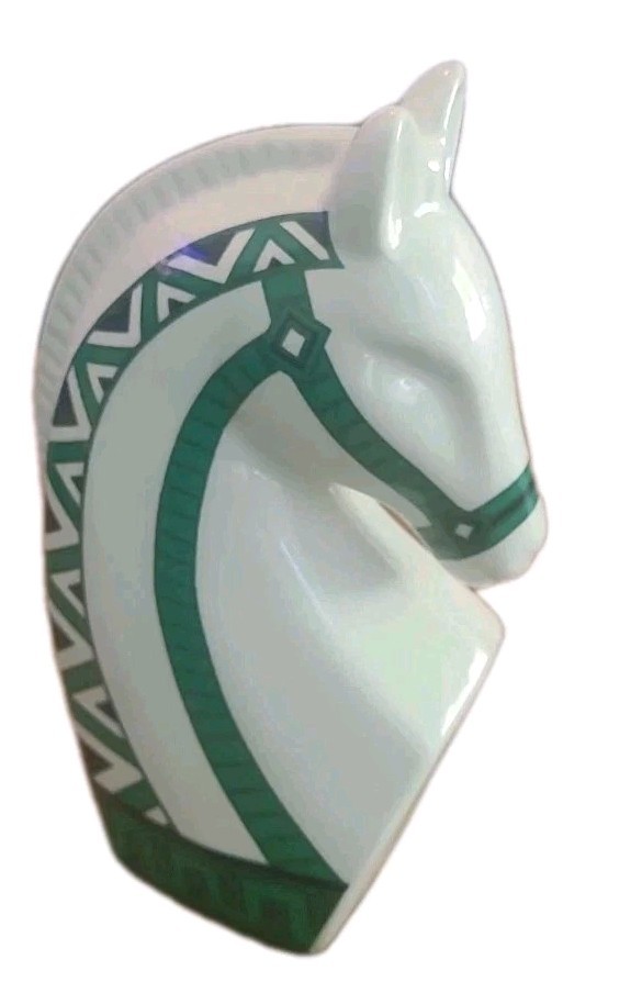 Jonathan Adler 8″ Ceramic Horse Head Table Top Decor Green and White