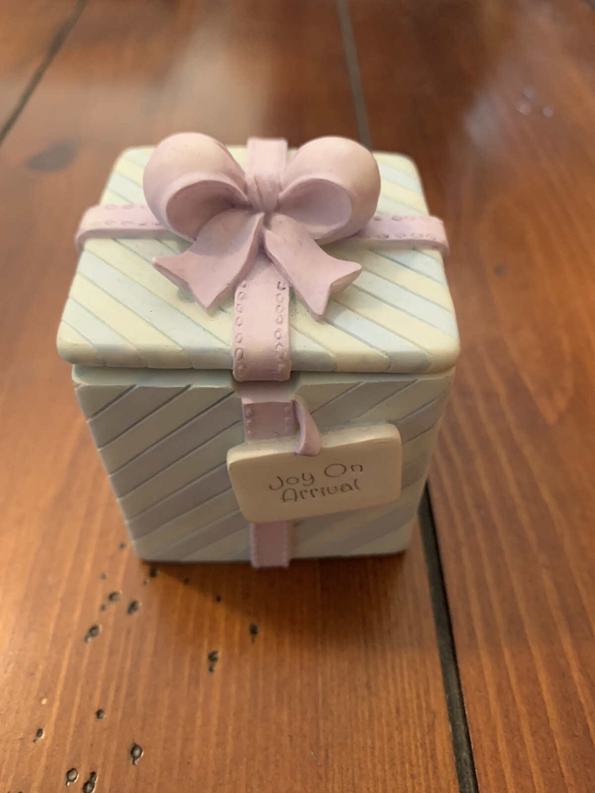 Vintage Precious Moments “Joy On Arrival” Gift Box