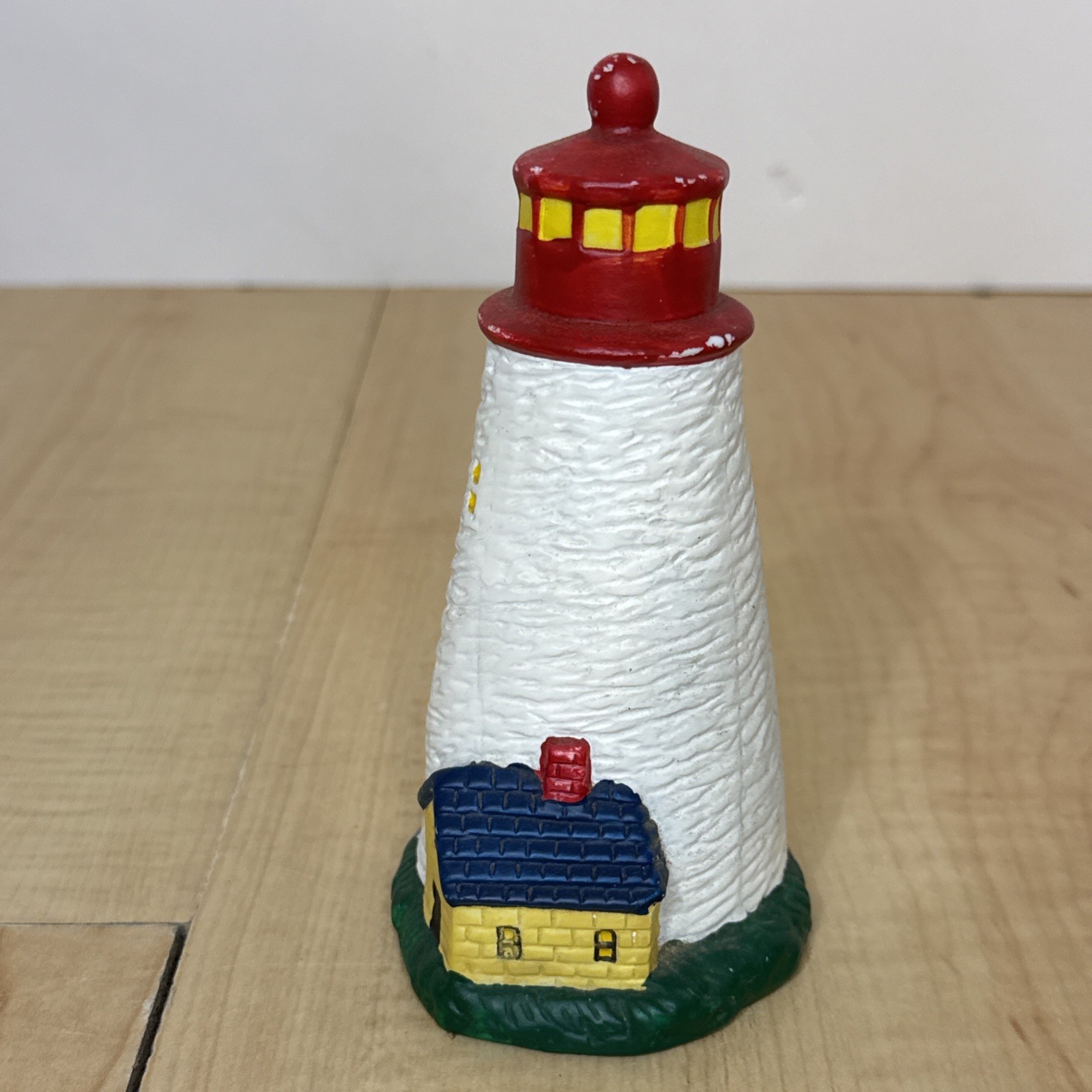 Ceramic Lighthouse w/ Keeper House Greenbrier Nautical Figurine Vtg 6″ Red White