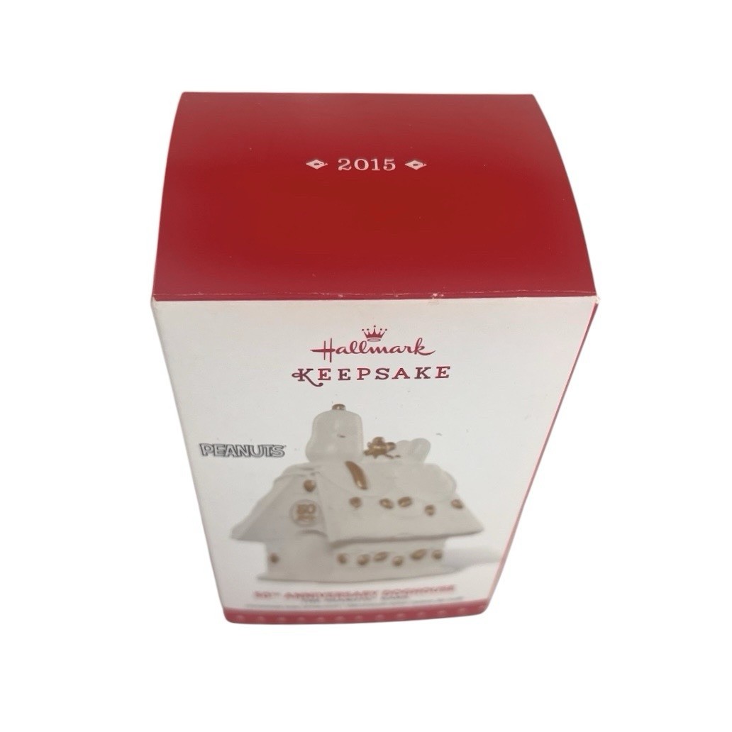 Hallmark Peanuts Gang Ornament 50th Anniversary Doghouse 2015 Snoopy Woodstock