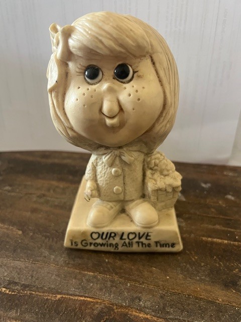 Vintage Russ Berrie Our Love Is Growing All The Time Figurine Romantic Statue