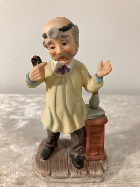 Enesco Porcelain Dentist Figurine 5.5″ High Made in Taiwan Vintage
