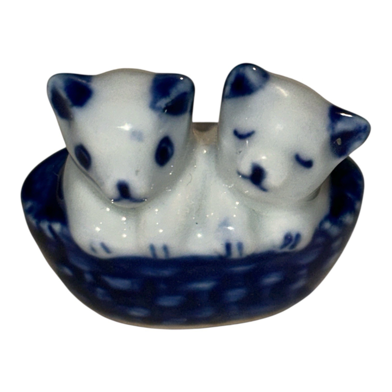 Delft Style Blue White Miniature Kittens in Basket 1.5″ Thailand Porcelain VTG