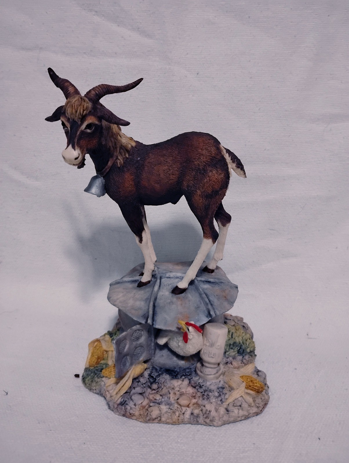 Lowell Davis “MAD AS A WET HEN” Goat On Hen House Figurine 588/950 Signed 1983