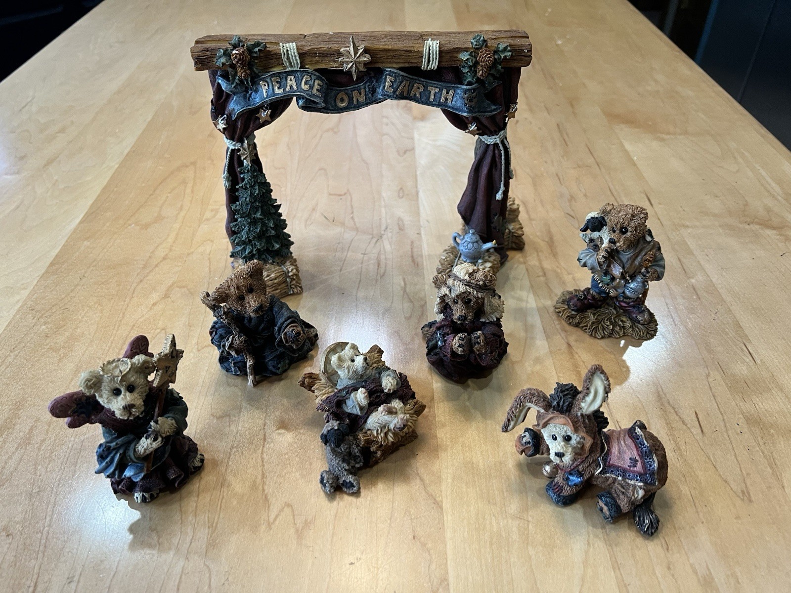 Boyds Bears Nativity set With Original Boxes.