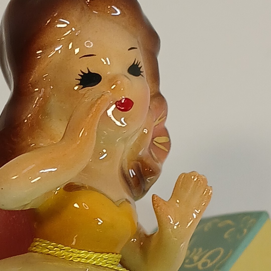 RARE Josef Originals Hawaii Girl Hula Figurine (N2) 4″ x 3.5” Mint Condition