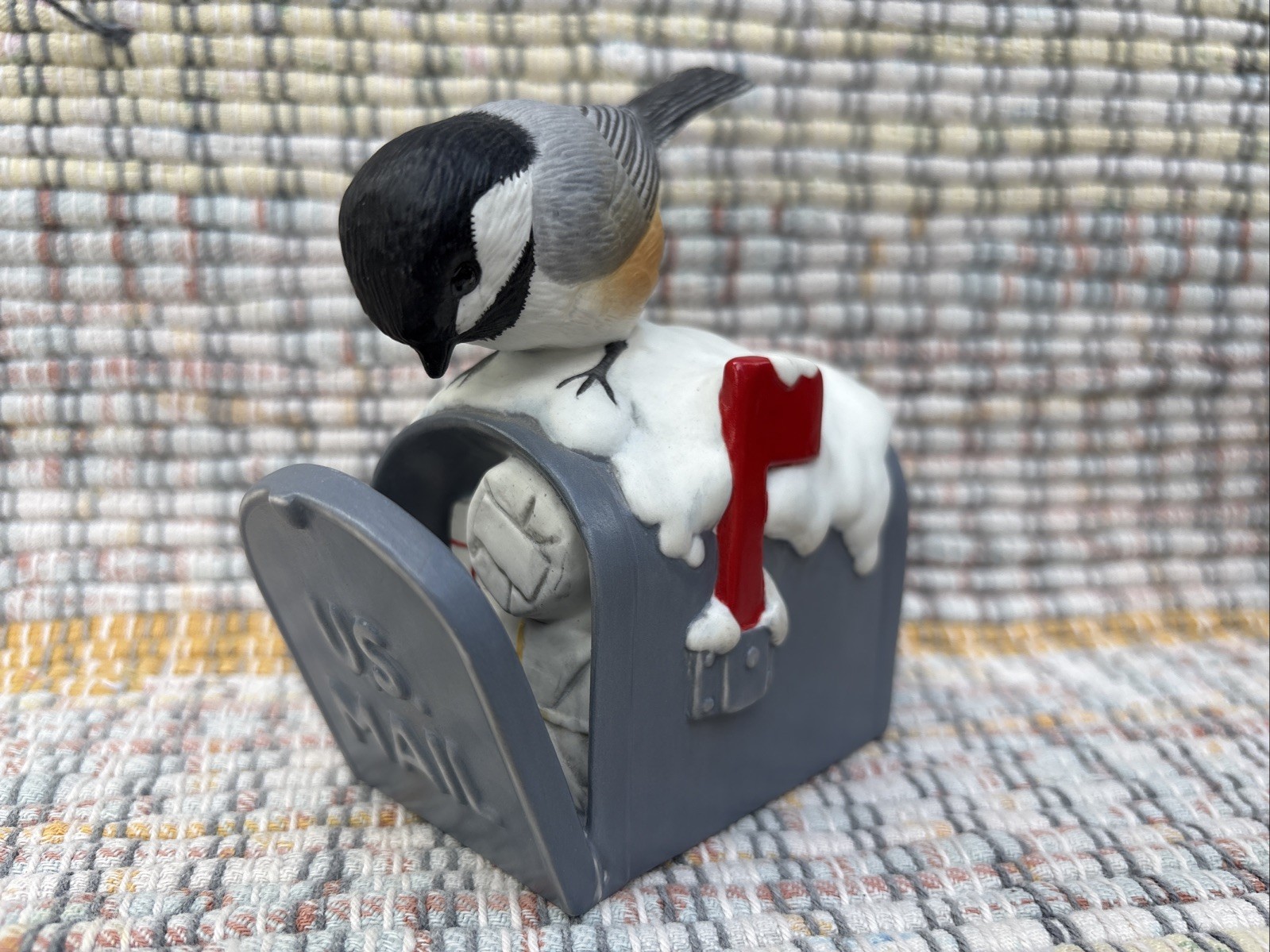 Any Mail Chickadee Fine Porcelain Princeton Gallery US Mailbox 1990 Bird Snow H1
