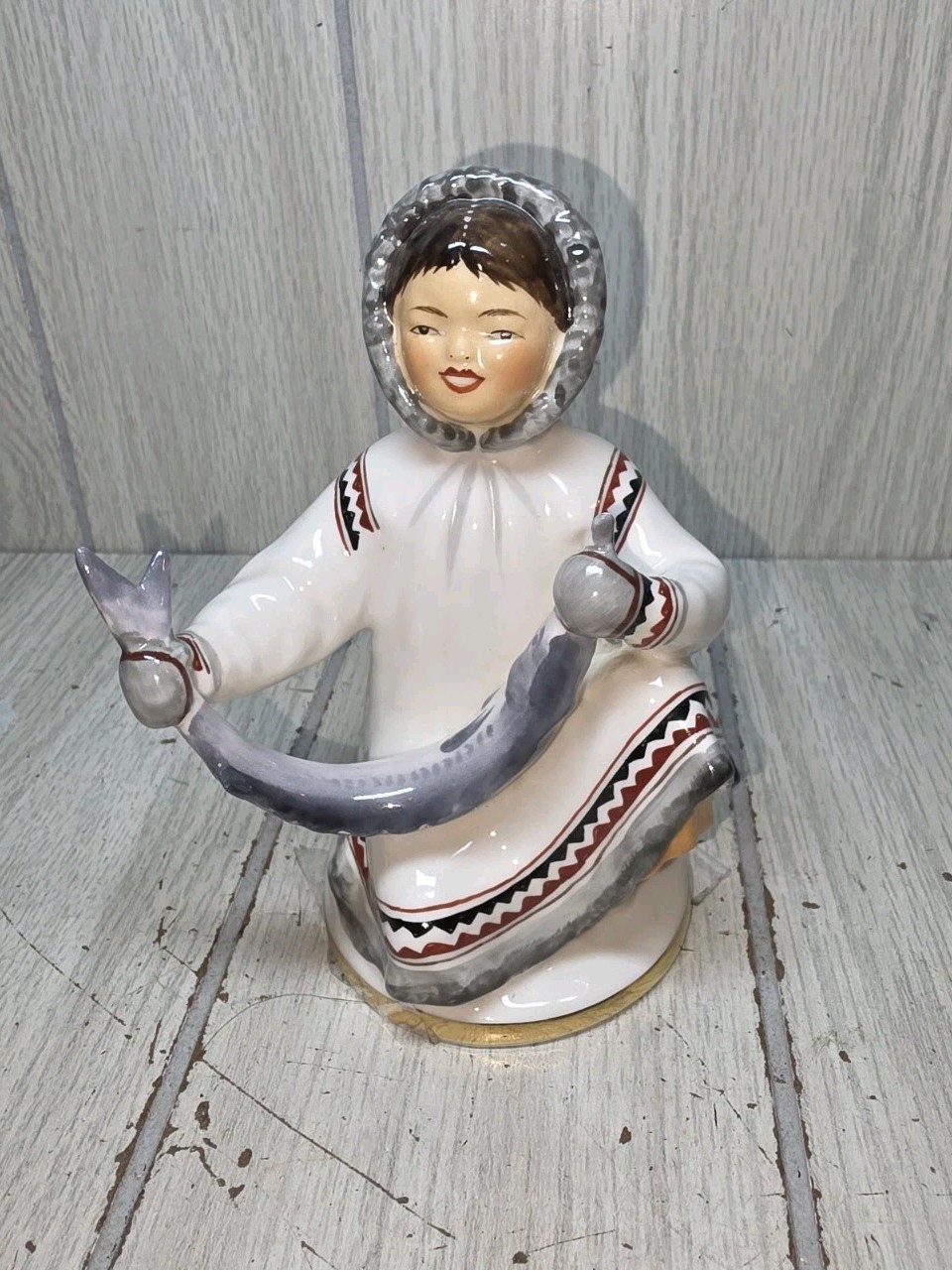 Vintage Eskimo Woman W/Fish Porcelain Figurine Lomonosov Inuit Russian USSR 5″
