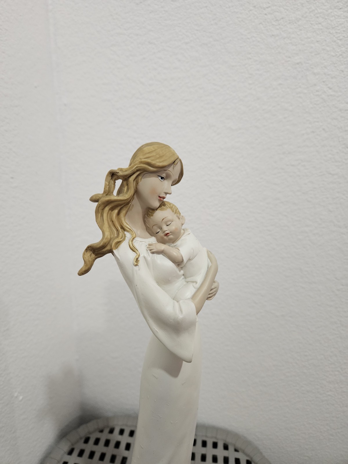 Mother And Child Unconditional Love Porcelain Statue By Daniel Steiger