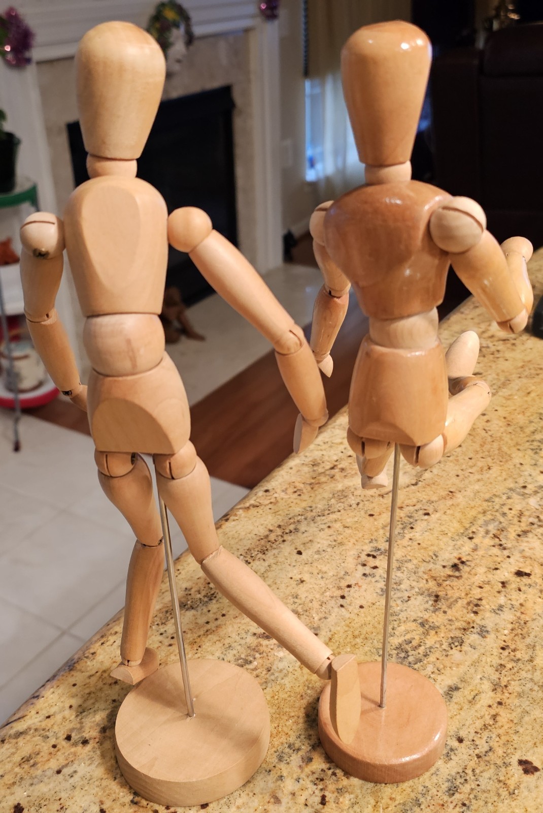 2 12″ Wooden Jointed Figures Articulated Artist Model Free Standing Mannequin