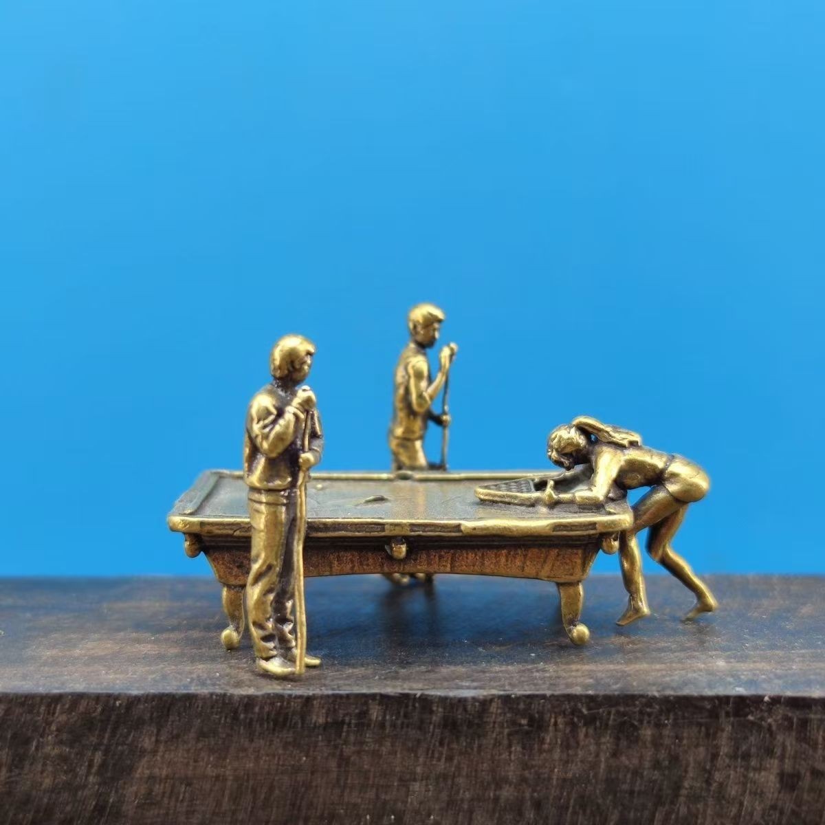 Mini Brass Billiards Scene Figurine – Pool Table Players Collectible Statue