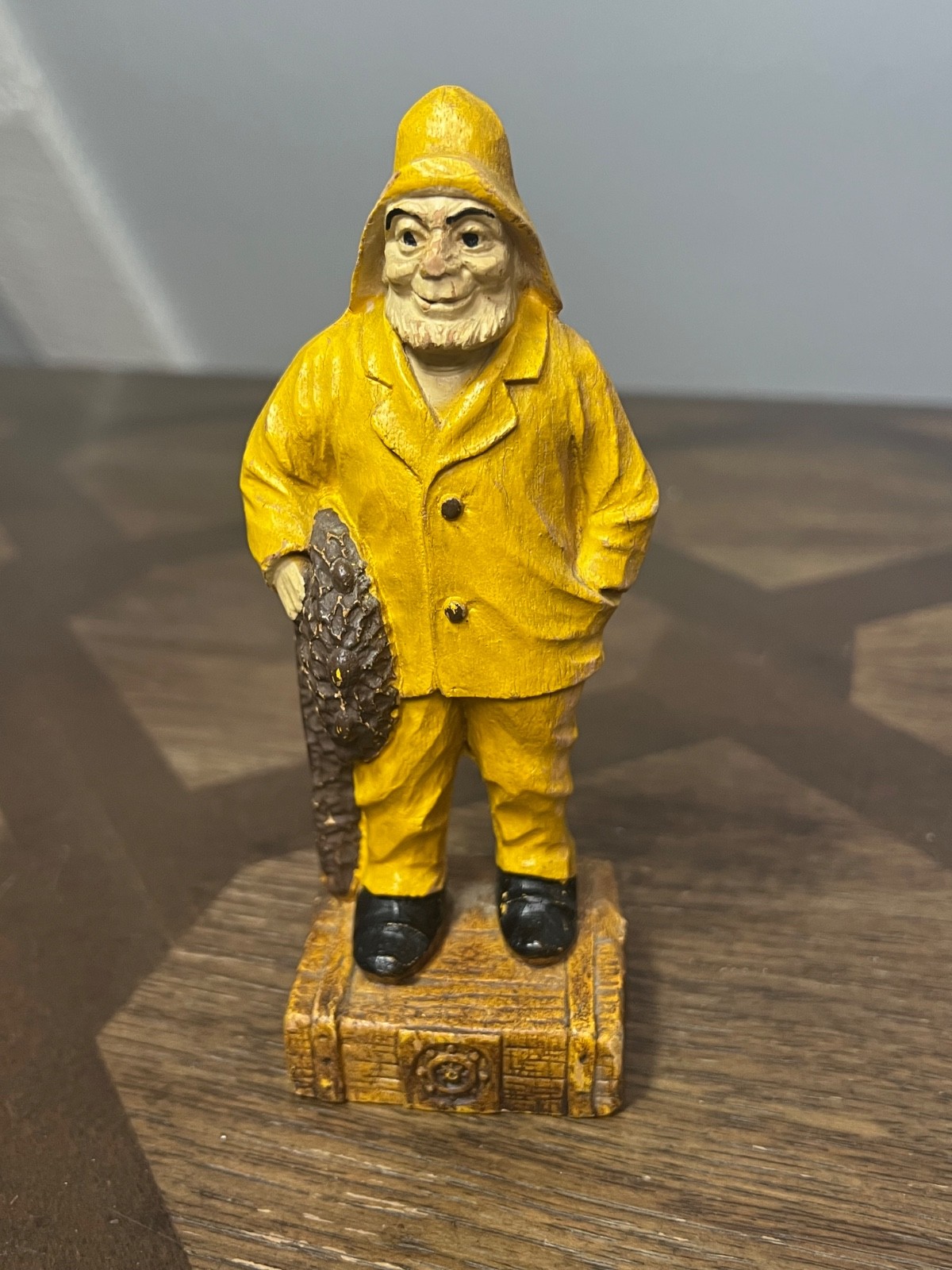 OLD VINTAGE SYROCO WOOD SEA CAPTAIN FISHERMAN SAILOR NAUTICAL FIGURE