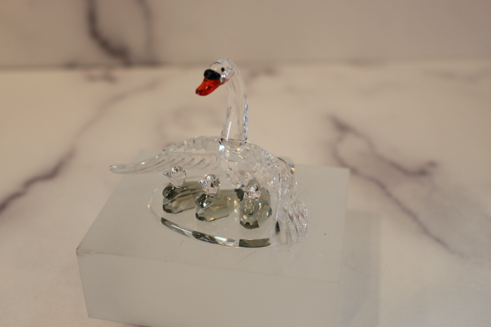 Swarovski Crystal Swan Family Beauties of the Lake Series Retired