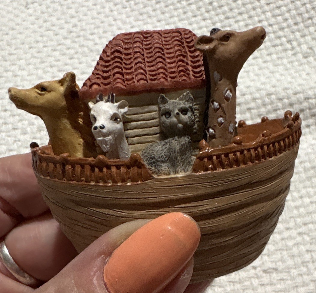 Noah’s Ark Animal Figurine, Painted Resin 3D Effect, Brown Red, 2 in Small