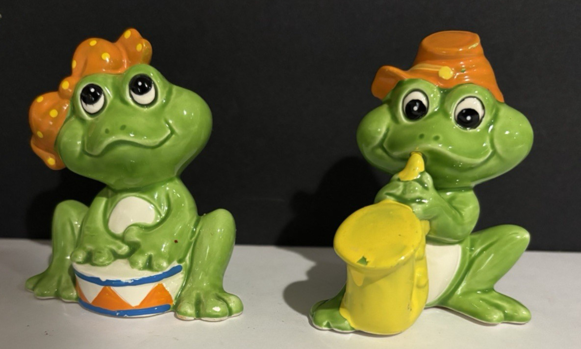 Lefton Ceramic Frog Musicians Figurines set of 2