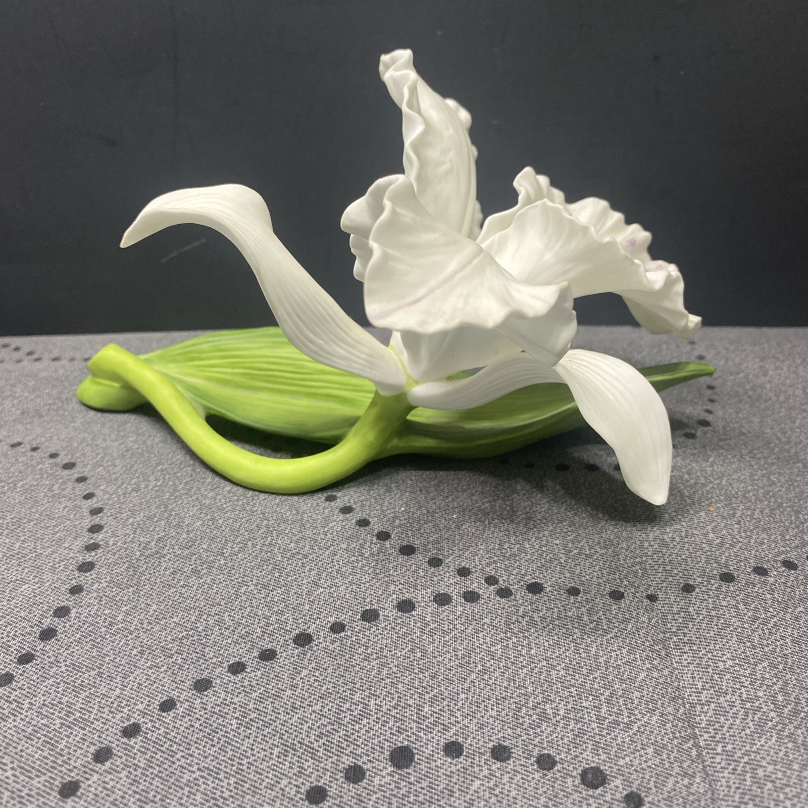 Vintage Homeco Materpiece Bone China White Orchid Figurine 1985 Signed Mizuro