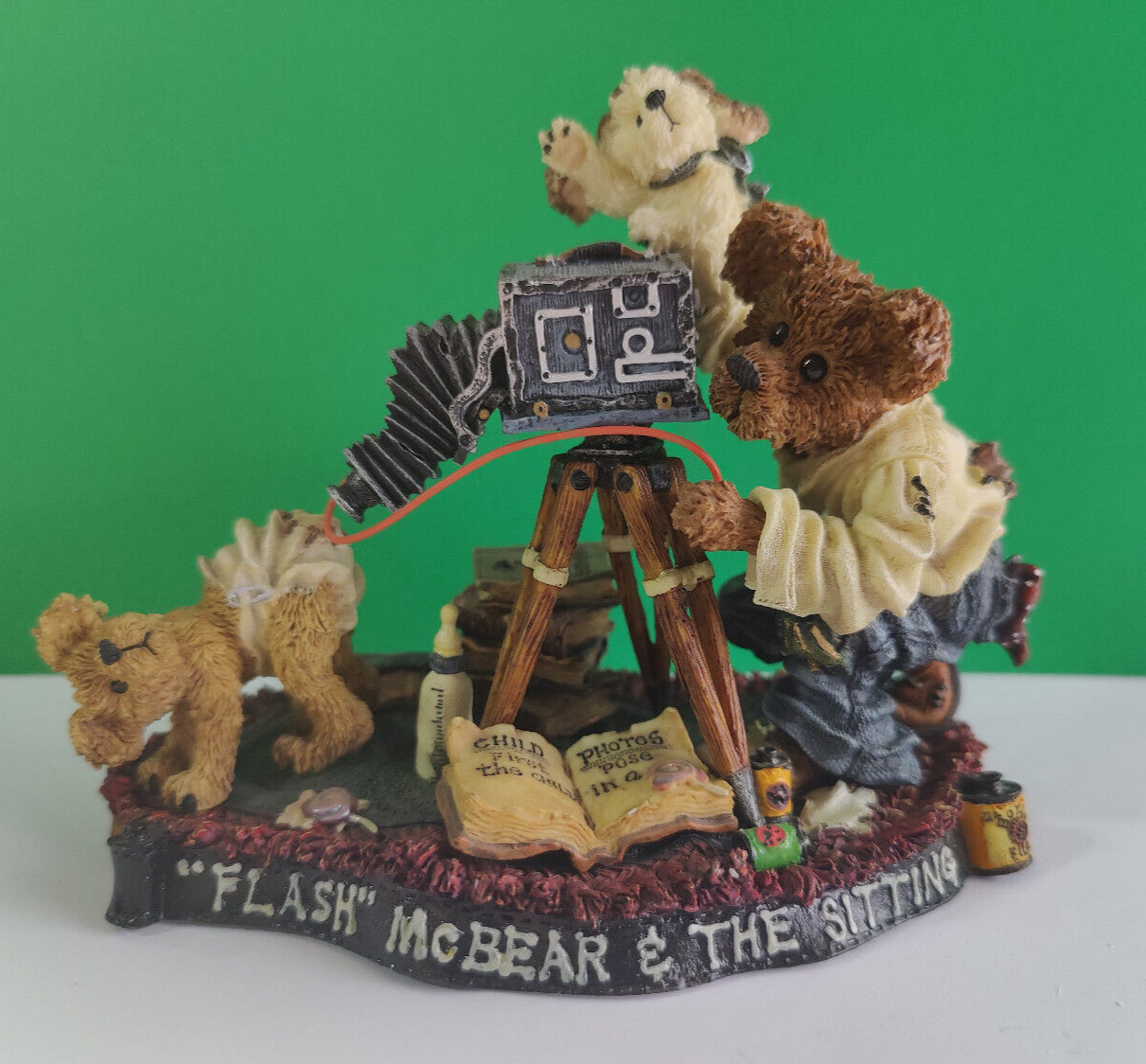 Boyds Bears and Friends Flash McBear and the Sittings Bearstone Figurine