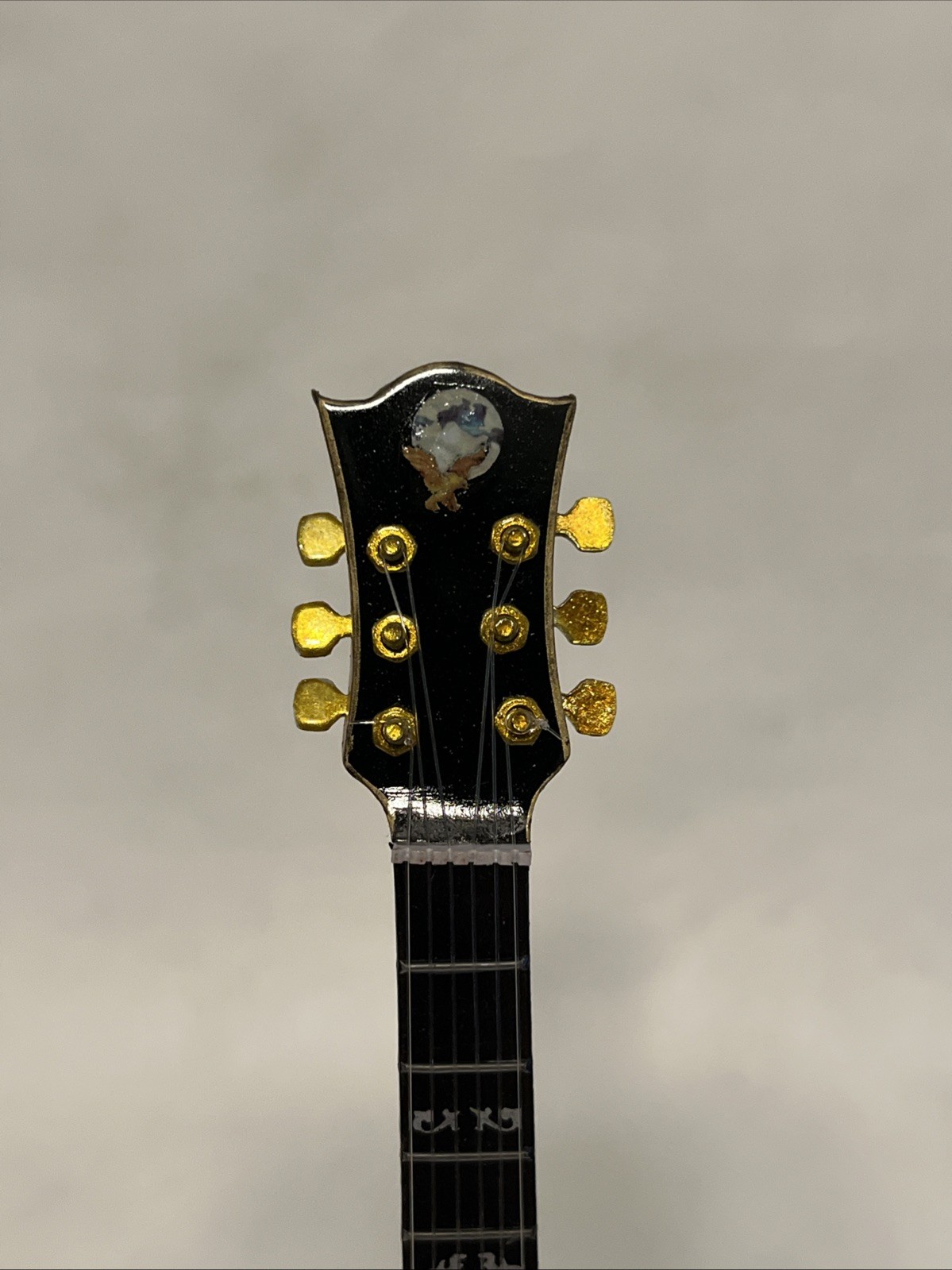 Axe Heaven Jerry Garcia Rosebud Miniature Guitar Replica – Case Included