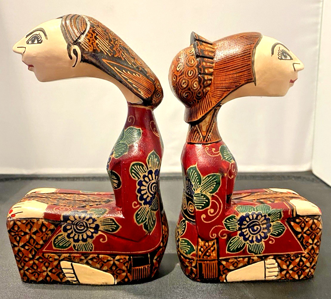 Pair of vintage Indonesian Hand Painted Figurines Loro Blonyo Javanese Culture