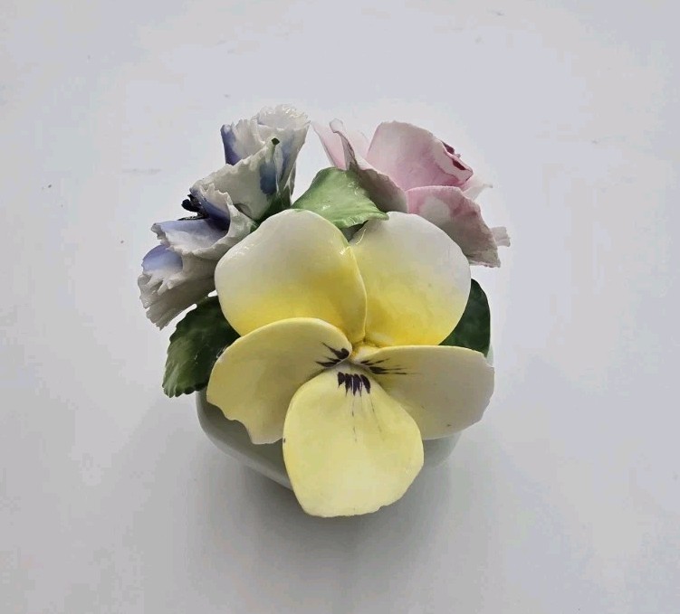 Vintage Crown Royal Bone China England Flower Bouquet Arrangement 3″
