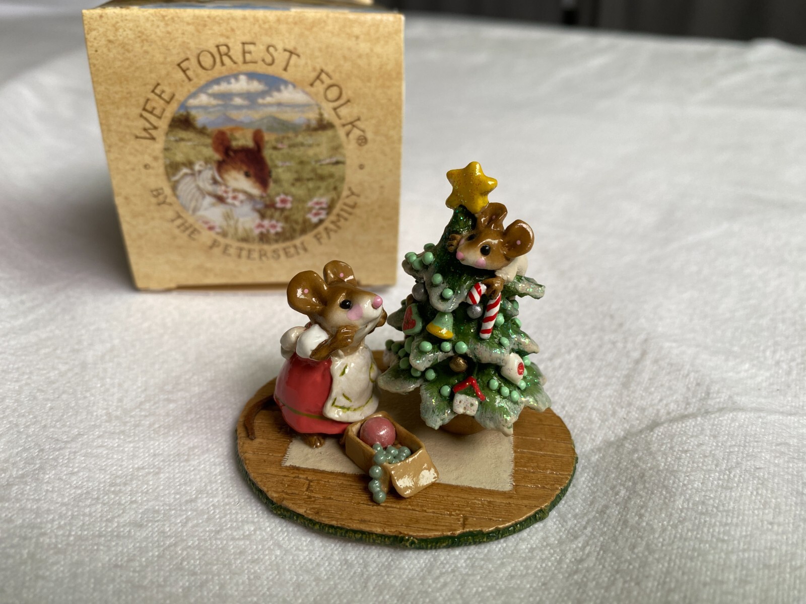 NEW Wee Forest Folk Christmas Figurine M-240 Scamper Raising Cane (Cream) 1999