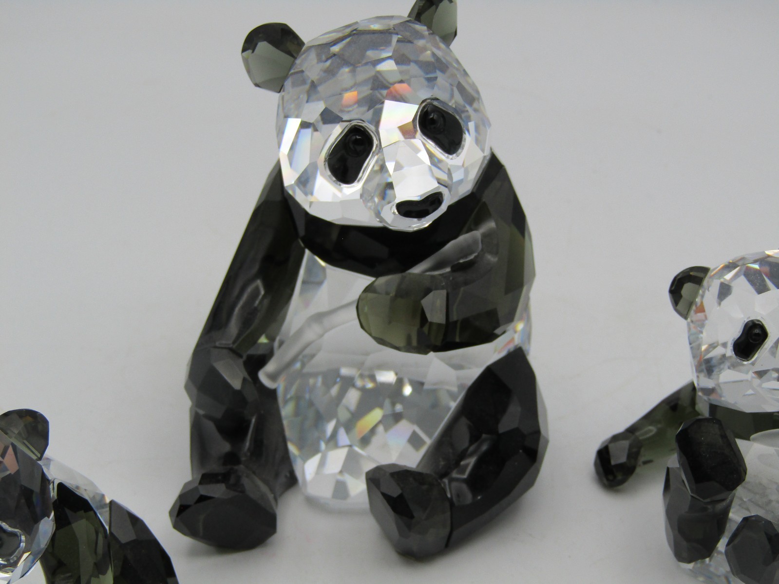SWAROVSKI CRYSTAL SCS ANNUAL ED. 2008 PANDAS (FAMILY OF 3) w/BOX & COA