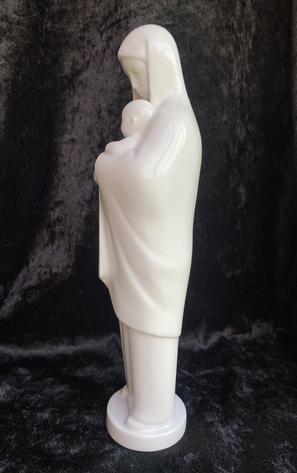 Bing Grondahl Madonna and Child Figurine #2332 B&G Denmark Virgin Mary Porcelain