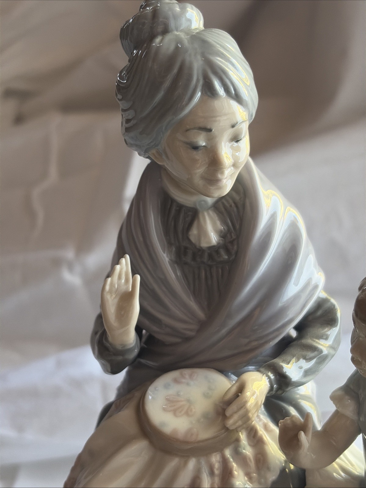 Lladro A Visit With Granny w/ No Box – Perfect Condition