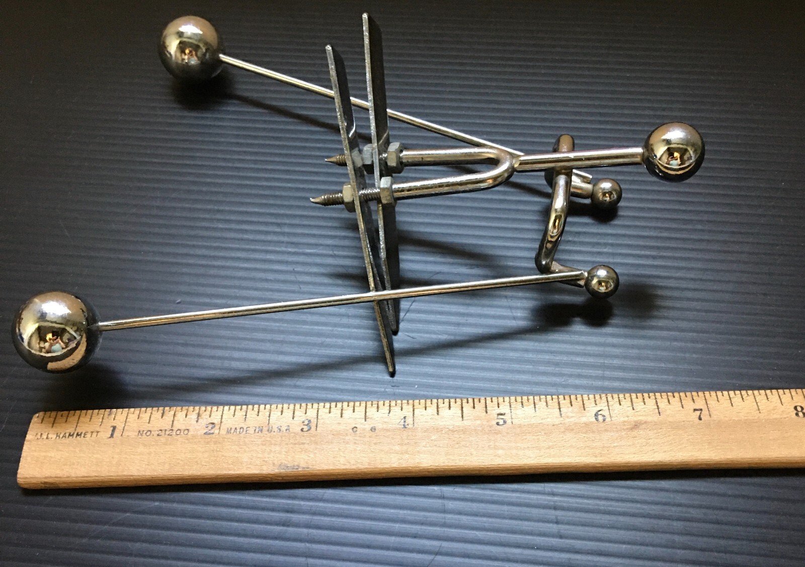 Vintage Metal Art Chrome Stainless Skier Sculpture Folk Art Desktop Decor 7″H