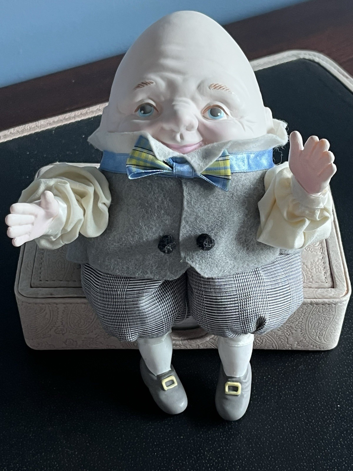1960’s HUMPTY DUMPTY Rare Collectors Shelf Sitter,Weighted Nursery Rhyme Cottage
