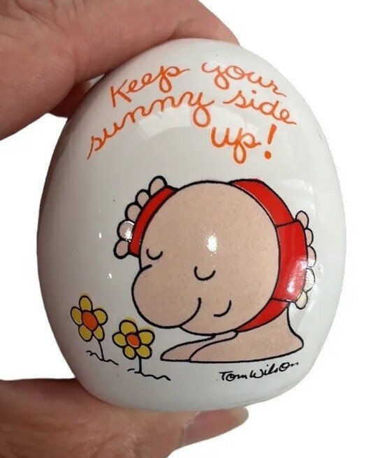 2 Vintage ZIGGY Comic Cartoon Collectible Ceramic Eggs~ 1982