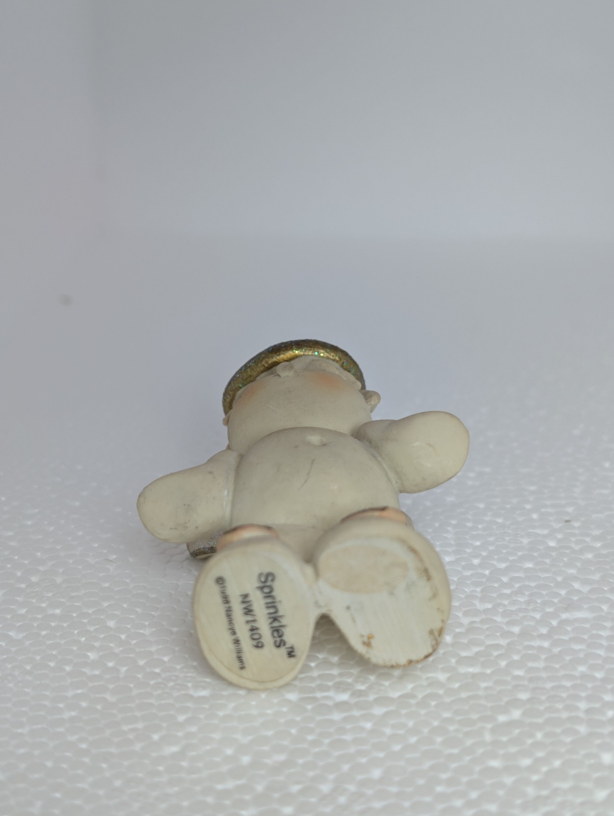 Nancy’s Williams Sprinkles 1409 Figurine From 1998 With Hearts