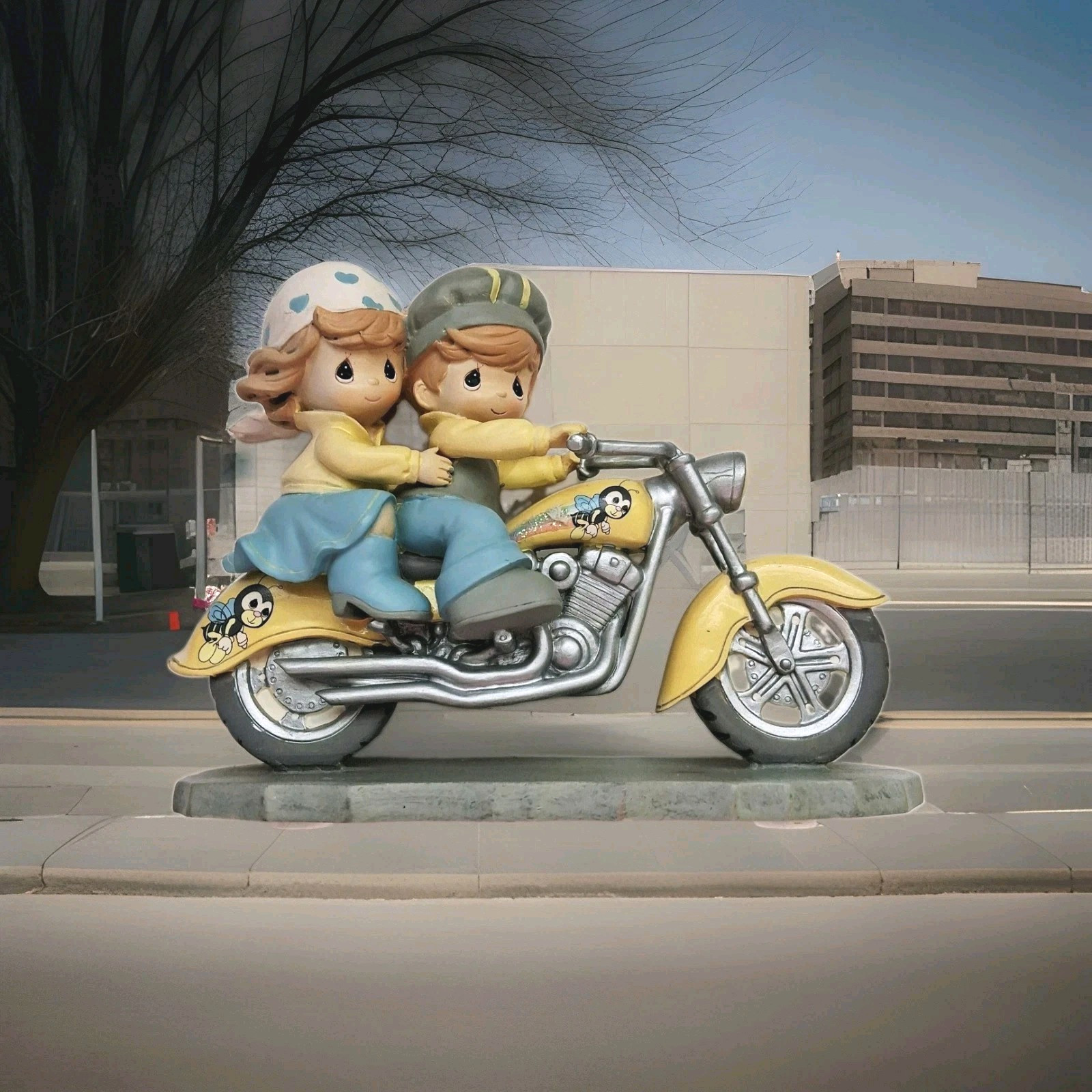 Precious Moments 2005 Figurine Buzzing Down Life’s Highway Two For The Road