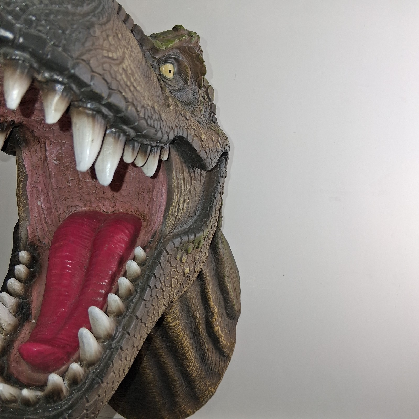 DWK Jurassic King Tyrannosaurus Rex Trex Dinosaur Head Wall Mount Decor